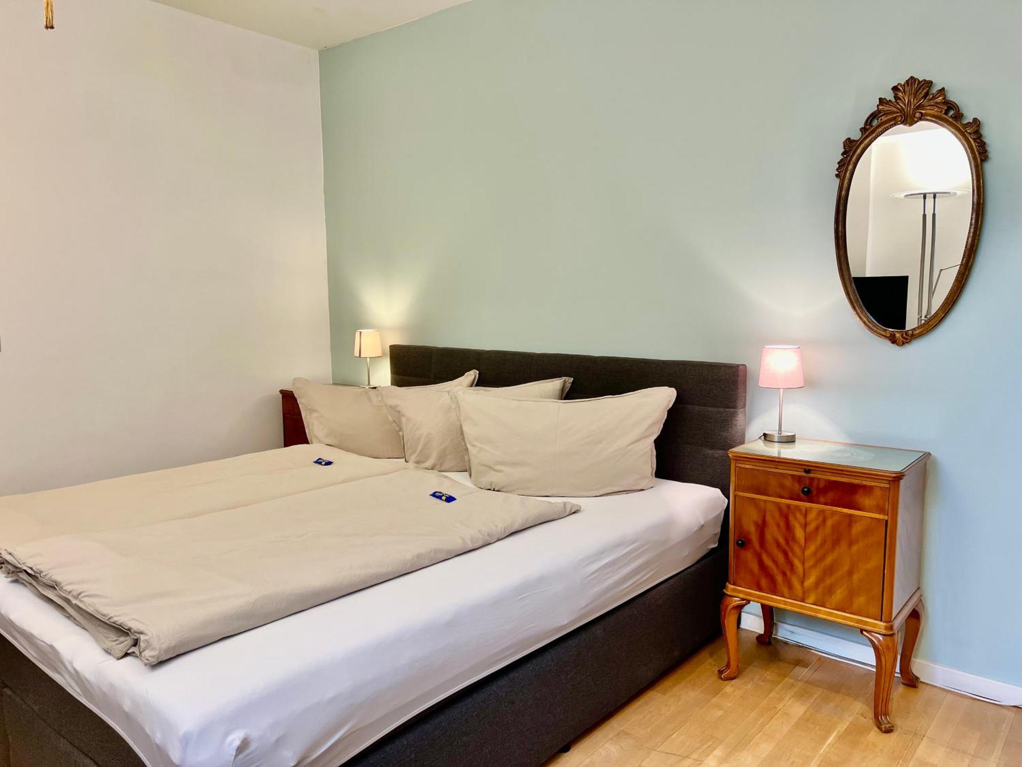 privates Doppelzimmer mit separatem Eingang Utting am Ammersee Exterior foto